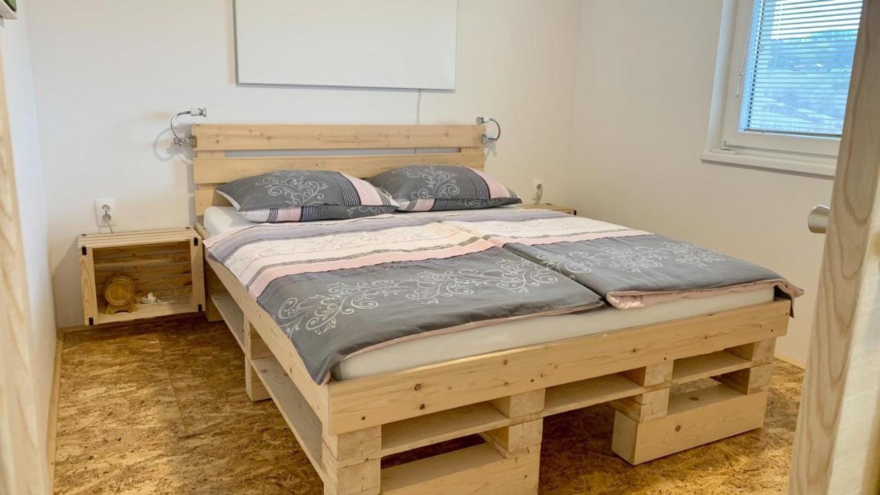 Holiday House Zlacka Gorca Pristava pri Mestinju Ngoại thất bức ảnh