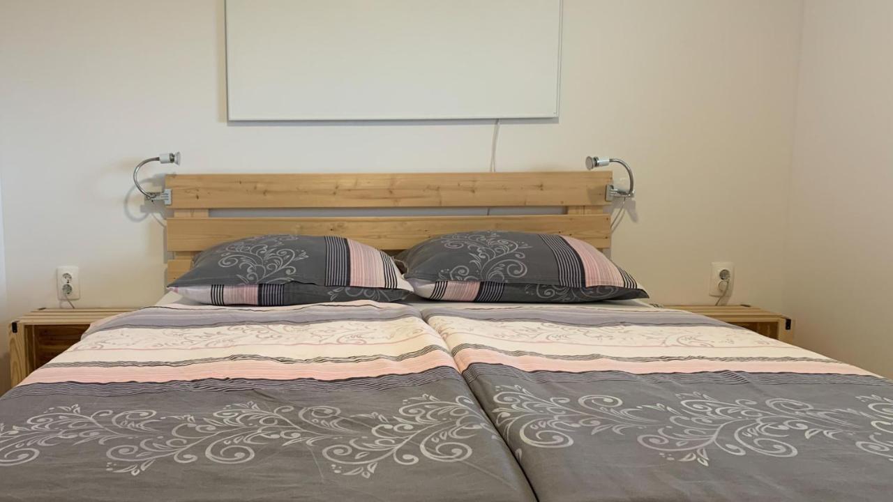Holiday House Zlacka Gorca Pristava pri Mestinju Ngoại thất bức ảnh