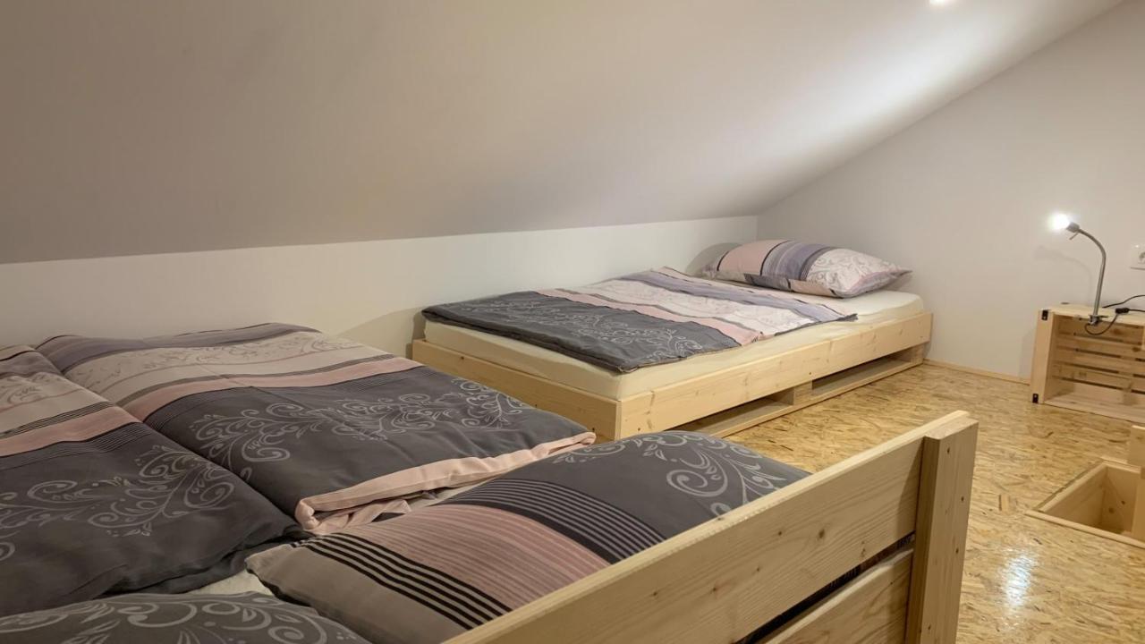 Holiday House Zlacka Gorca Pristava pri Mestinju Ngoại thất bức ảnh